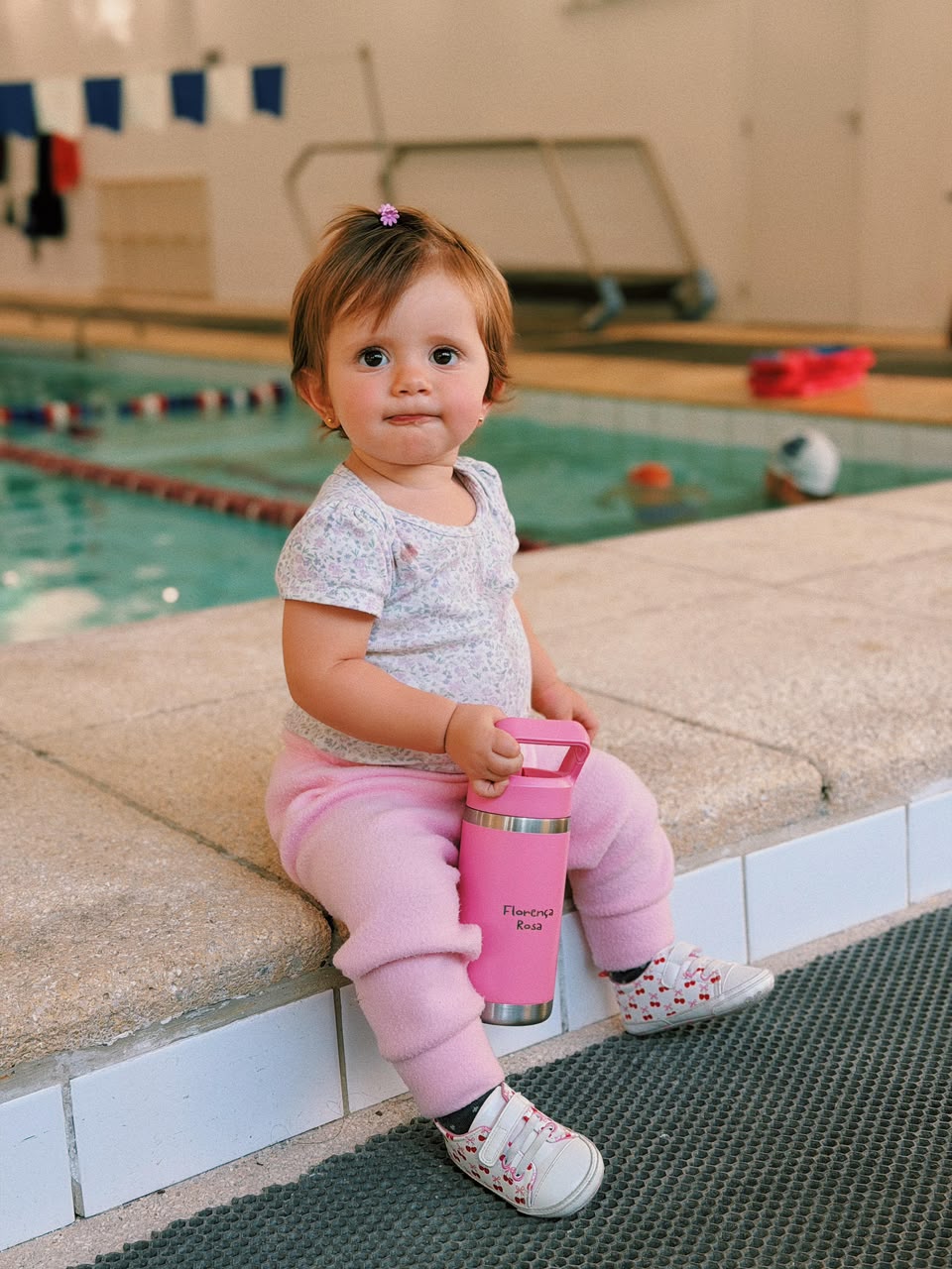 Garrafinha GYMEE Kids rosa personalizada com o nome da criança